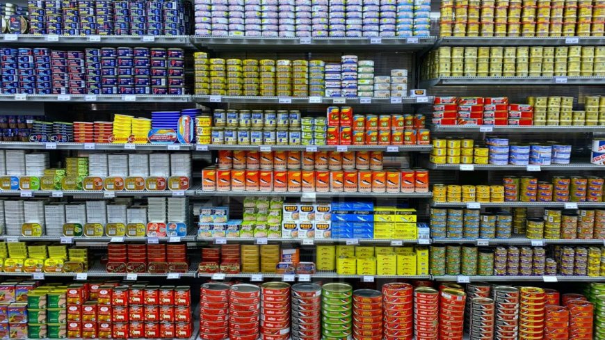 Gewapende beroving op winkel in Stuwmeergebied, slachtoffers beschoten