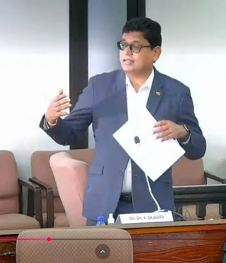 Gajadien: “Het parlement mag geen speelveld worden voor willekeur”