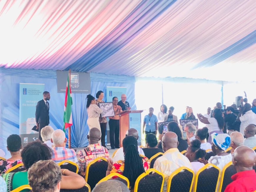 Waterkant volledig vernieuwd en open voor publiek