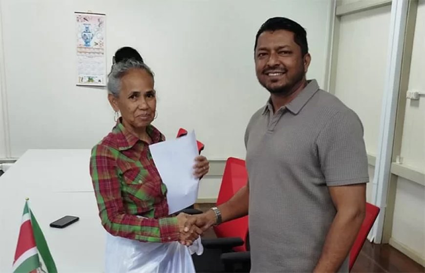 Abdoel registreert zich als eerste bij Anti-Corruptie Commissie