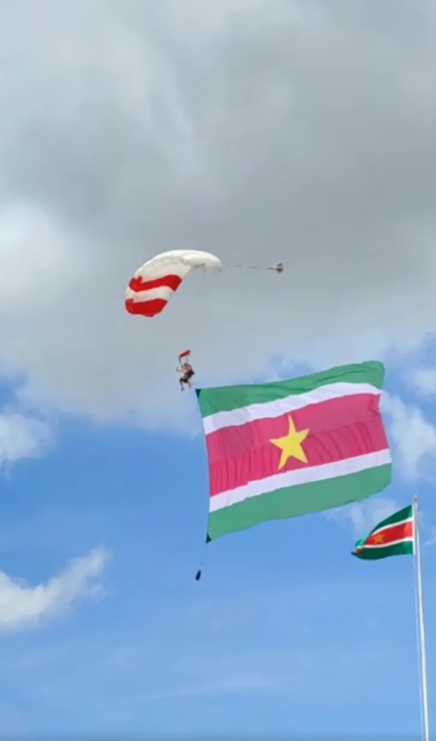 Vreugde in de lucht en op het Plein