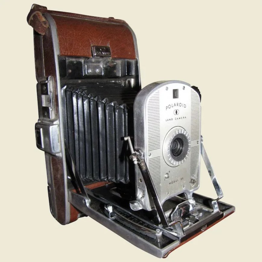 Weetje van de dag – Vandaag  in 1948: De eerste Polaroid camera verkocht