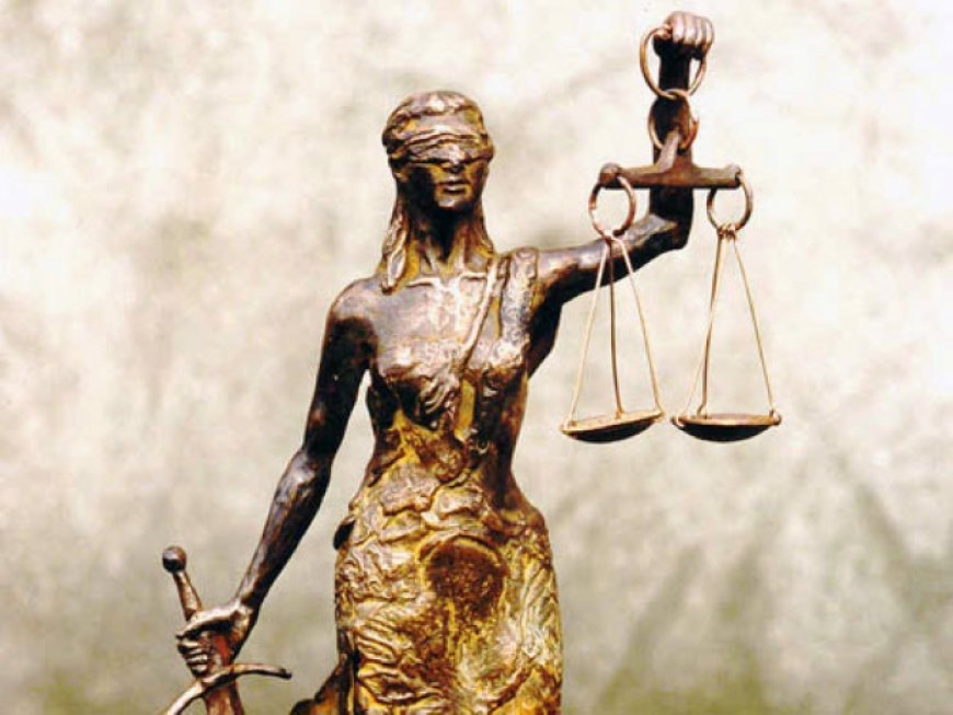 Ex-CBvS-governor Van Trikt als verdachte gehoord in kasreservezaak