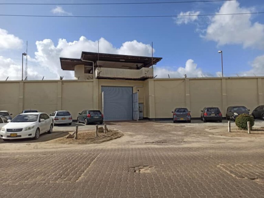 TERREIN SANTO BOMA OOK UITGEGEVEN