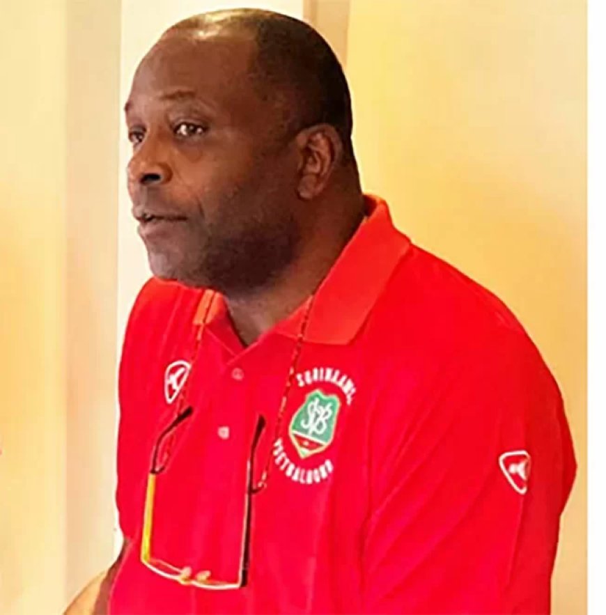 Menzo stapt per direct op: Suriname zonder bondscoach richting cruciale WK-play-offs