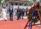 President Simons en Koninklijk Paar brengen eerbetoon aan Mama Sranan