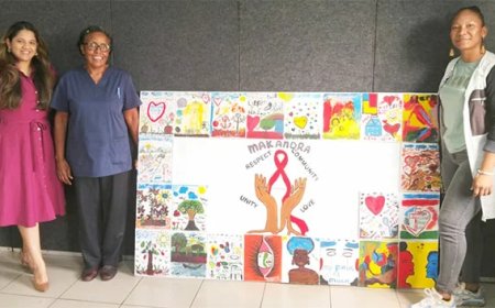 Diakonessenhuis ontvangt mozaïekkunstwerk op Wereld Aids Dag: symbool verbondenheid en strijd