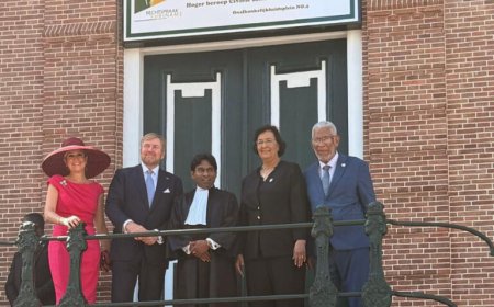 Koningspaar bezoekt Hof van Justitie tijdens staatsbezoek aan Suriname