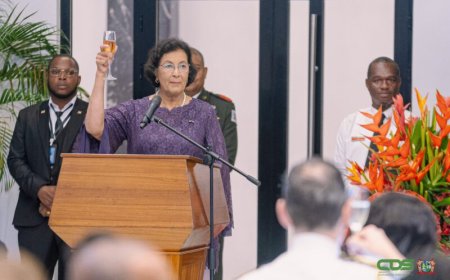 President Simons tijdens staatsbanket: ‘Vooruitkijken naar verdiept partnerschap’