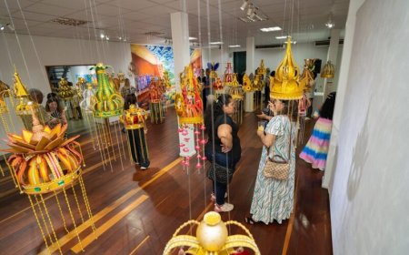 Vijftig maurs voor 50 jaar Srefidensi: identiteit en multiculturele rijkdom