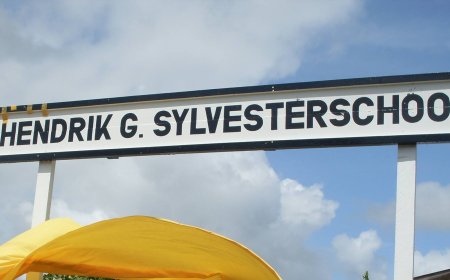 Leerlingen gestoken op schoolterrein Hendrik G. Sylvesterschool