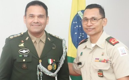 Scheidende Braziliaanse militaire attaché gedecoreerd voor bewezen diensten