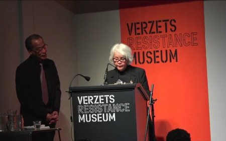 Bij herdenkingsbijeenkomst Amsterdam: Nabestaanden Decembermoorden pleiten voor eerherstel sl