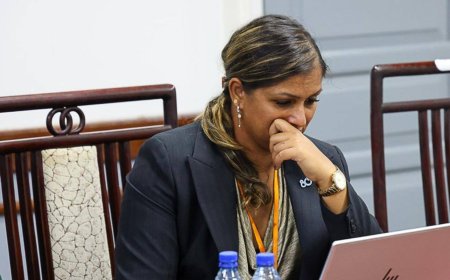 Assembleelid Jarbandhan stelt scherpe vragen aan president over massale ontheffingen bij Onde