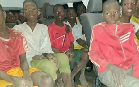 Gewapende bende in Nigeria laat zo’n 100 ontvoerde kinderen vrij
