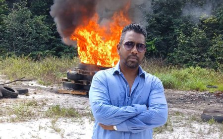 Monorath woont verbranding van in beslag genomen drugs bij