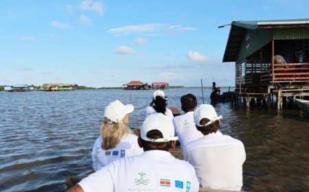 EU-delegatie bezoekt Bigi Pan in verband met mangrovebeschermingsproject