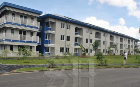 Nieuw bestuur Student Housing Campus Village ontmoet studenten en presenteert campus visie