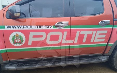 Gewapende beroving aan Avobakaweg: twee mannen en politieagent gewond