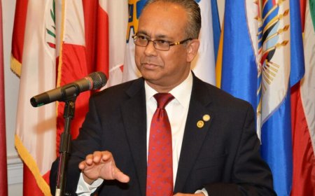 Ex-minister Ramdin: ‘Dit is een gepolitiseerd proces’