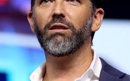 Donald Trump Jr. voor derde keer verloofd: “Bedankt dat je ja zei”