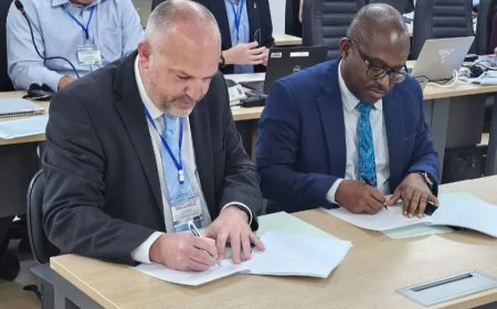 MAS en Brits Hydrografisch Bureau versterken samenwerking voor efficiëntere kaartproductie