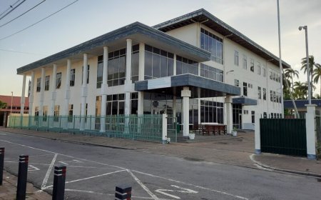 OM eist tien jaar celstraf tegen stiefvader die 11-jarig meisje seksueel misbruikt en besmet 