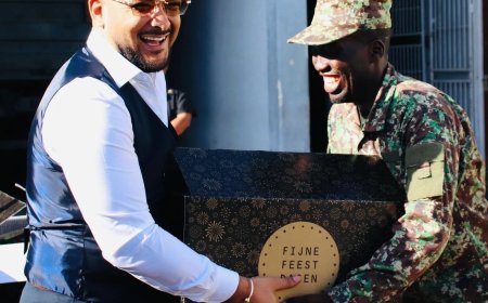 Commandanten ontvangen eerste kerst- en jaarafsluitingspakketten