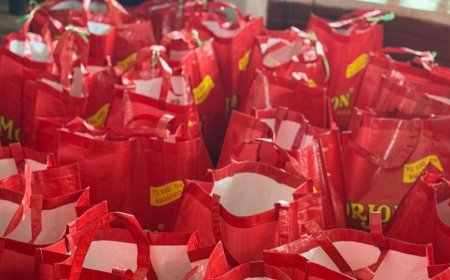 Stichting De Doorbraak verstrekt 50 kerstpakketten aan hulpbehoevenden