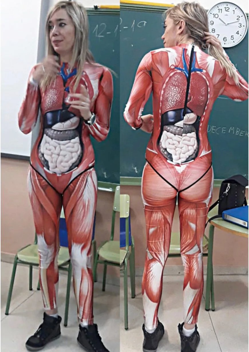 WIST U DAT – Een Spaanse lerares eind 2019 les gaf in een wetsuit bedrukt met organen, spiere