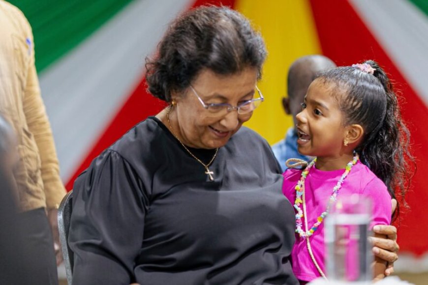 President viert Kinderdag met meer dan 500 kinderen