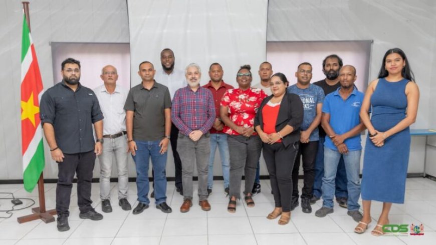 Personeel Luchtvaart- en Meteodienst getraind in luchtvaartveiligheid