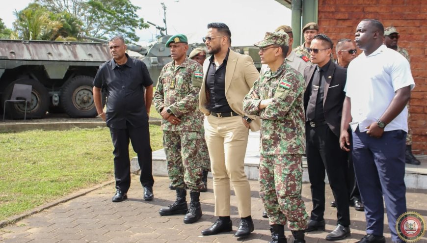 Defensie-minister bezoekt Landmacht