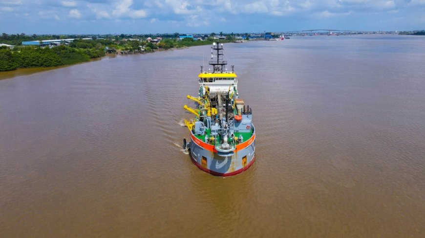 Minister Tsang tekent intentieverklaring met Invest International voor baggerproject