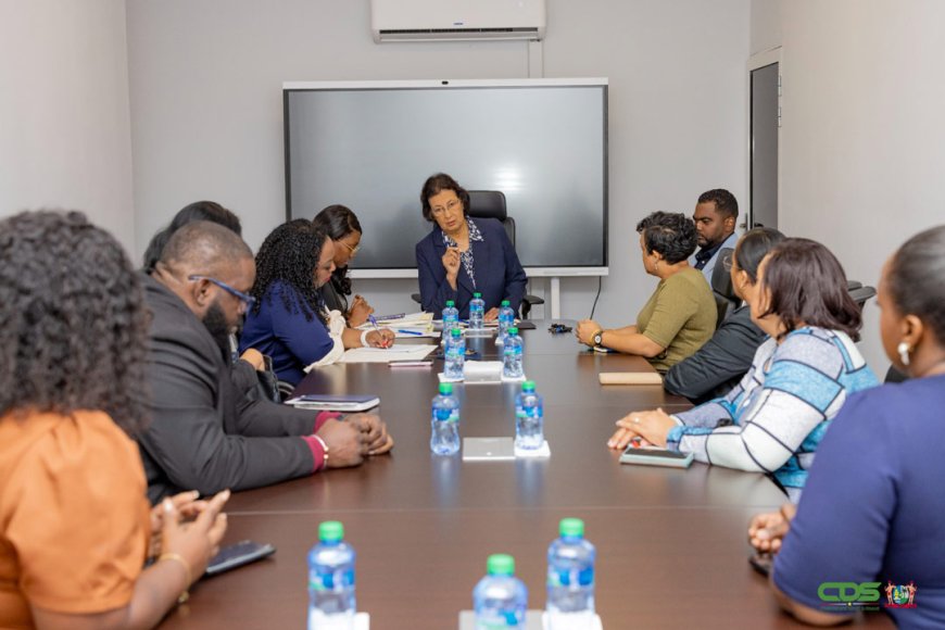 President Simons installeert werkgroep voor duurzame armoedebestrijding