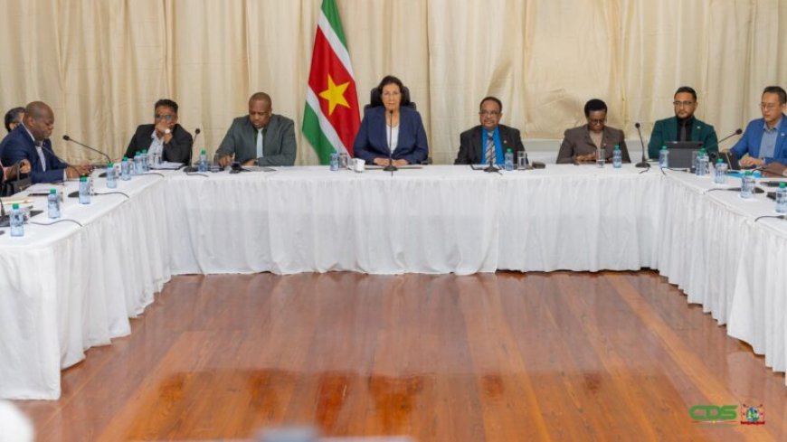 President Simons: ‘Uitdagingen hebben het beleid opgehouden’