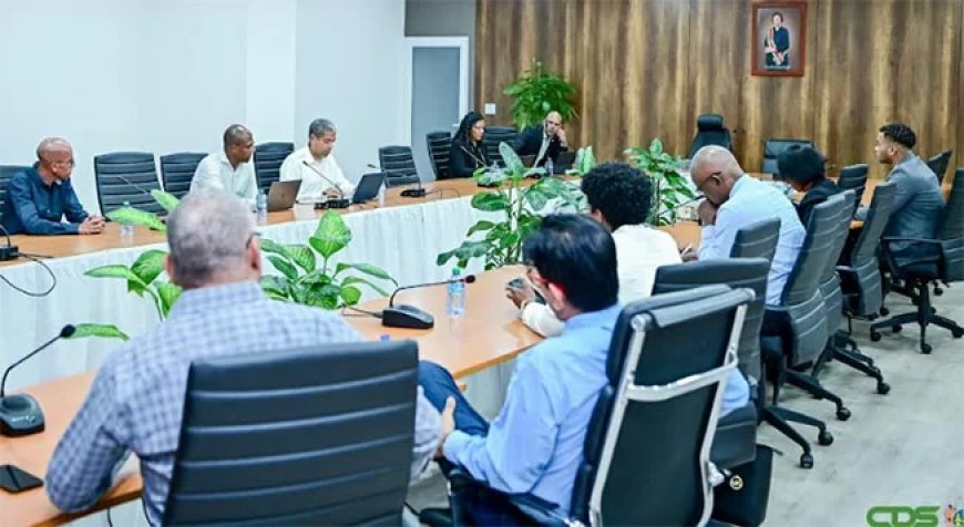 Breed overleg op kabinet president moet luchtvaart Suriname structureel versterken