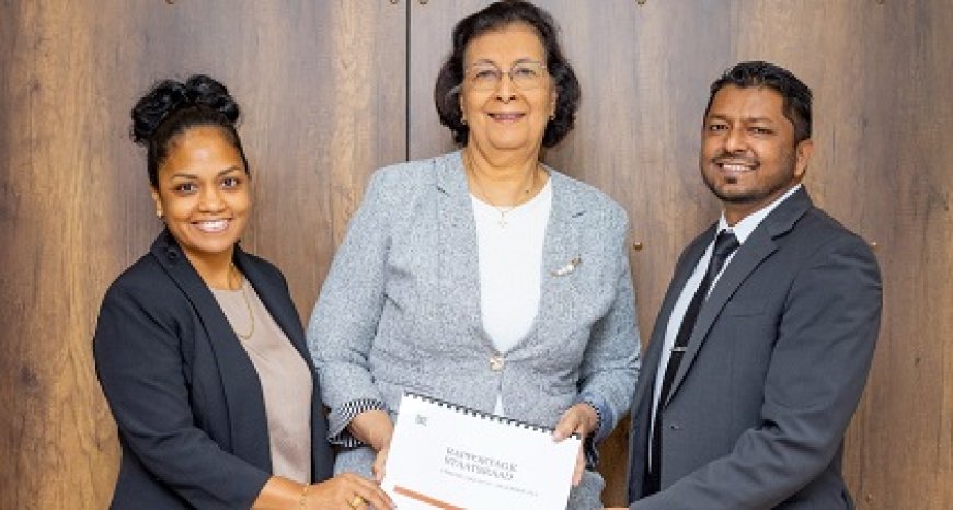 Staatsraad overhandigt eindejaarsrapport aan president