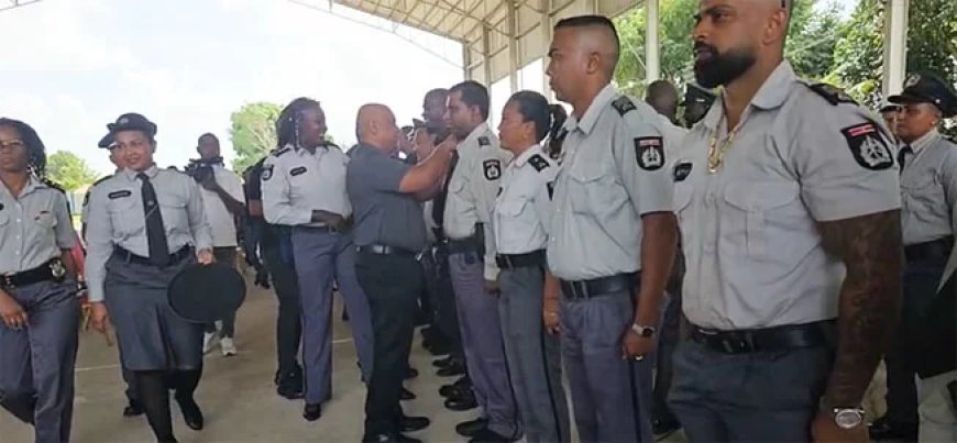 170 politieambtenaren maken promotie bij jaarafsluiting KPS