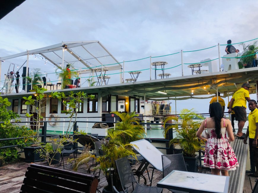 Mi Gudu River Cruiser onthult nieuw Rooftop Terrace