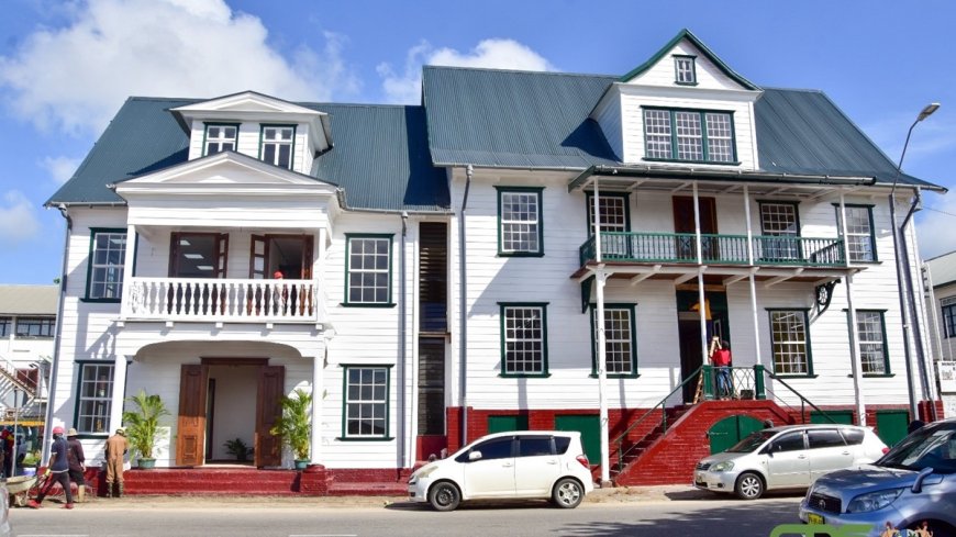 Geen salaris meer voor spookambtenaren Sozavo bij niet-aanmelden