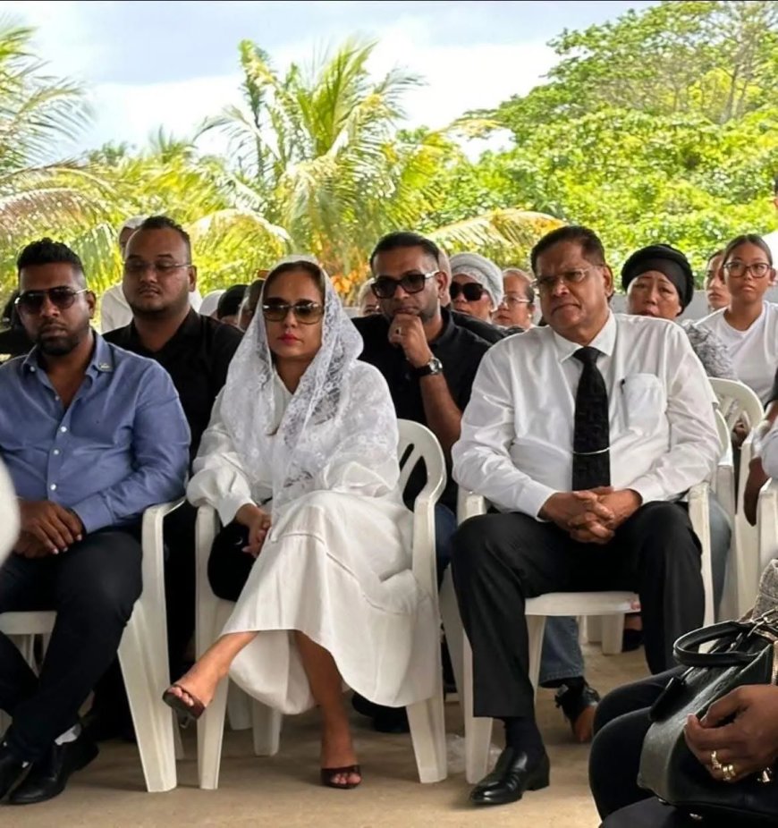 Suriname rouwt samen