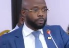 Arbeid-minister Misiekaba terughoudend over 12-urige werkdagenmultinationals