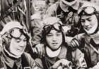 WIST U DAT: In 1945 enkele Japanse kamikazepiloten zich voor vertrek lieten fotograferen met 