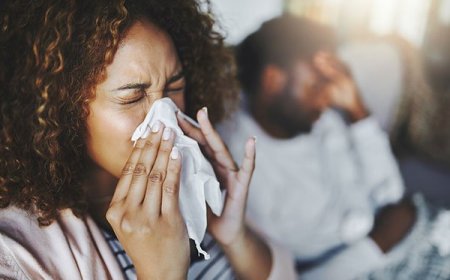 Koorts, pijn en misselijkheid: wat zegt de arts?