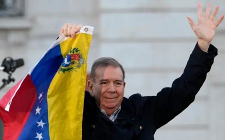 Oppositieleider Venezuela eist presidentschap op