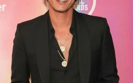 Bruno Mars keert terug met ‘The Romantic’