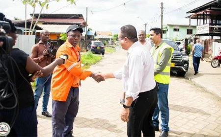 Rusland bekijkt waterproblematiek Djoelstraat ter plaatse