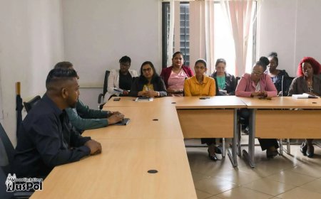 Wetgevingsjuristen hebben zes maanden de tijd omopleiding af te ronden