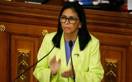 Venezuela zet in op diplomatie en oliehervormingen.